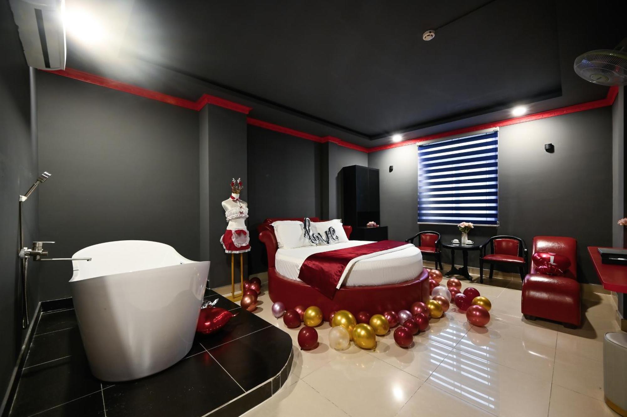 Trung Mai Hotel Hô Chi Minh-Ville Extérieur photo