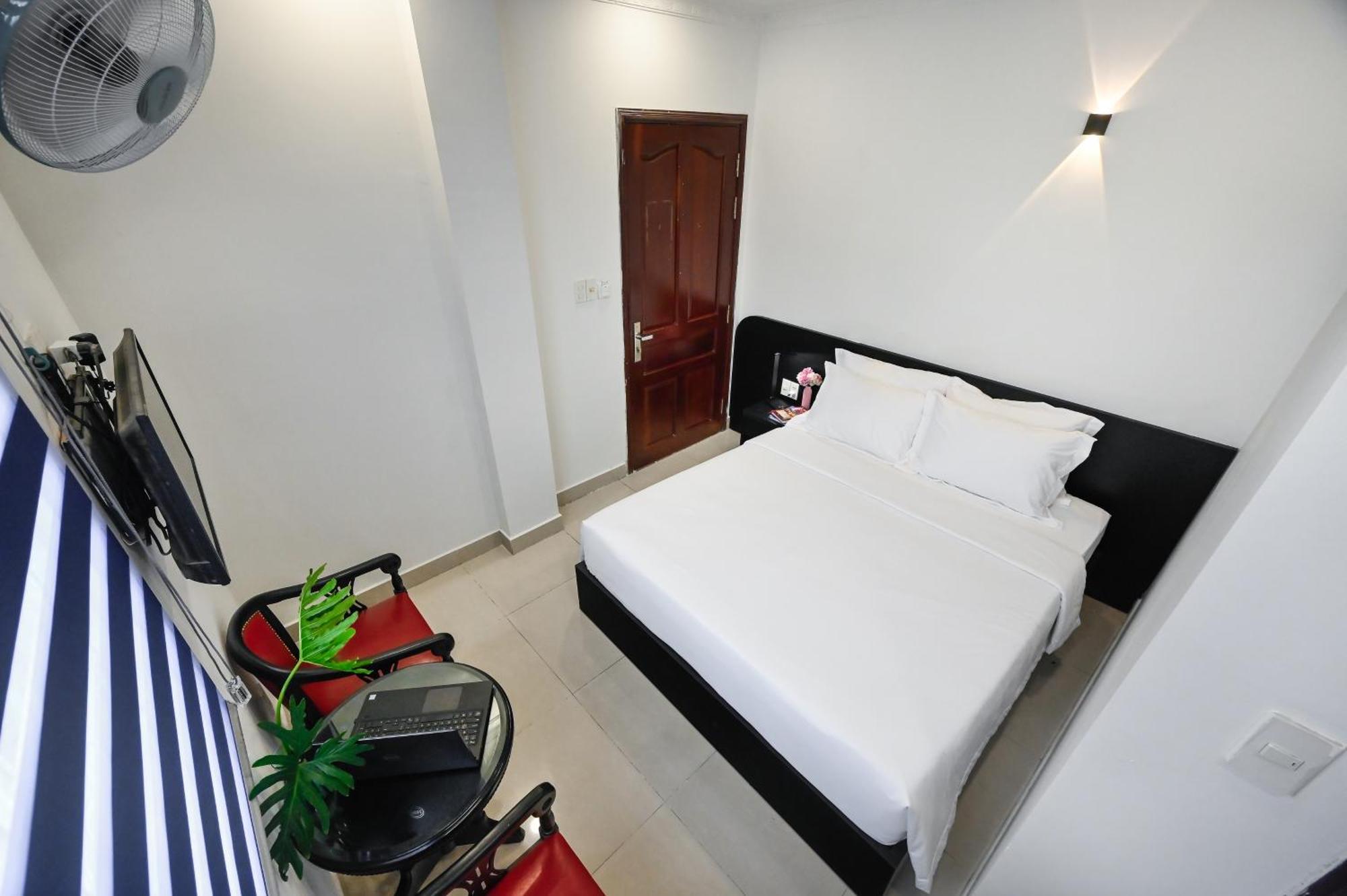 Trung Mai Hotel Hô Chi Minh-Ville Extérieur photo